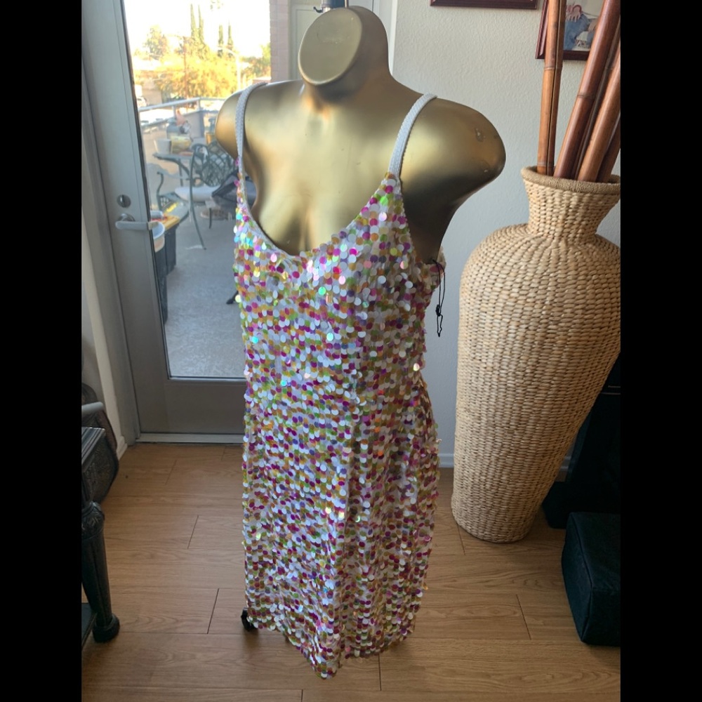 Jacqueline Farrel sequence cocktail dress